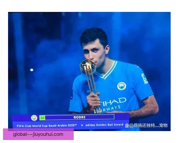 曼城正式宣布阿克续约至2028年锁定防线核心