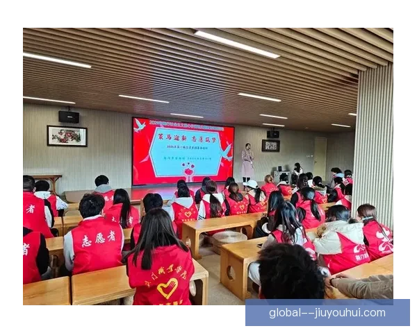 罗伊斯深情告别威斯特法伦球场 14年岁月定格传奇瞬间